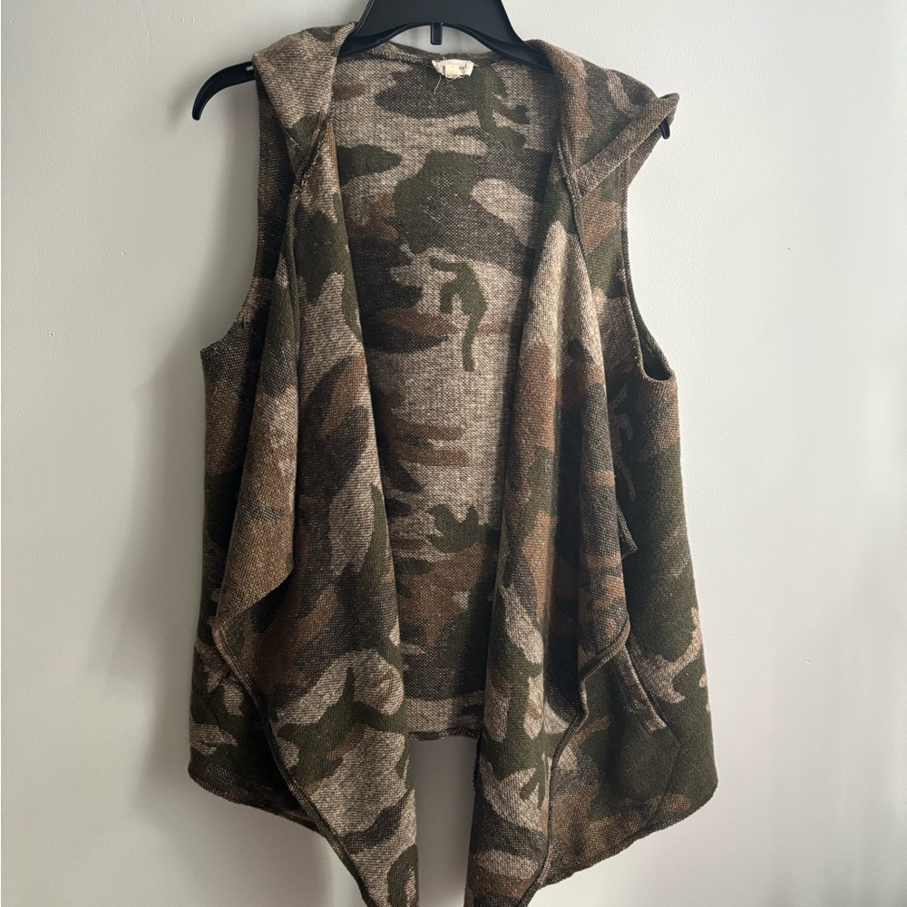 Altar'd State Camo Hooded Knit Cardigan Vest
